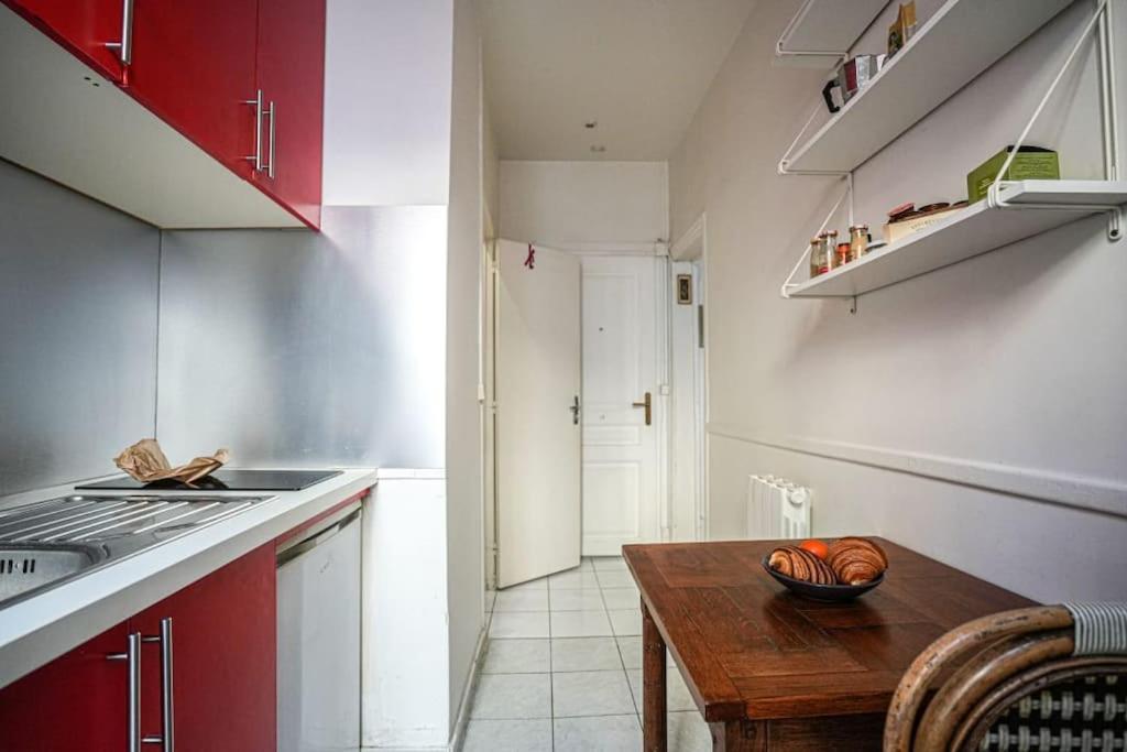Lovely In Bastille Apartment